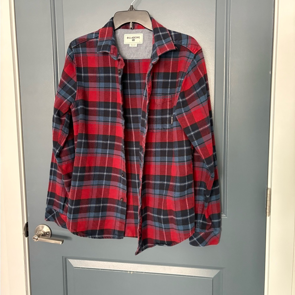 Billabong Red and Blue Plaid men’s/women’s Casual Shirt